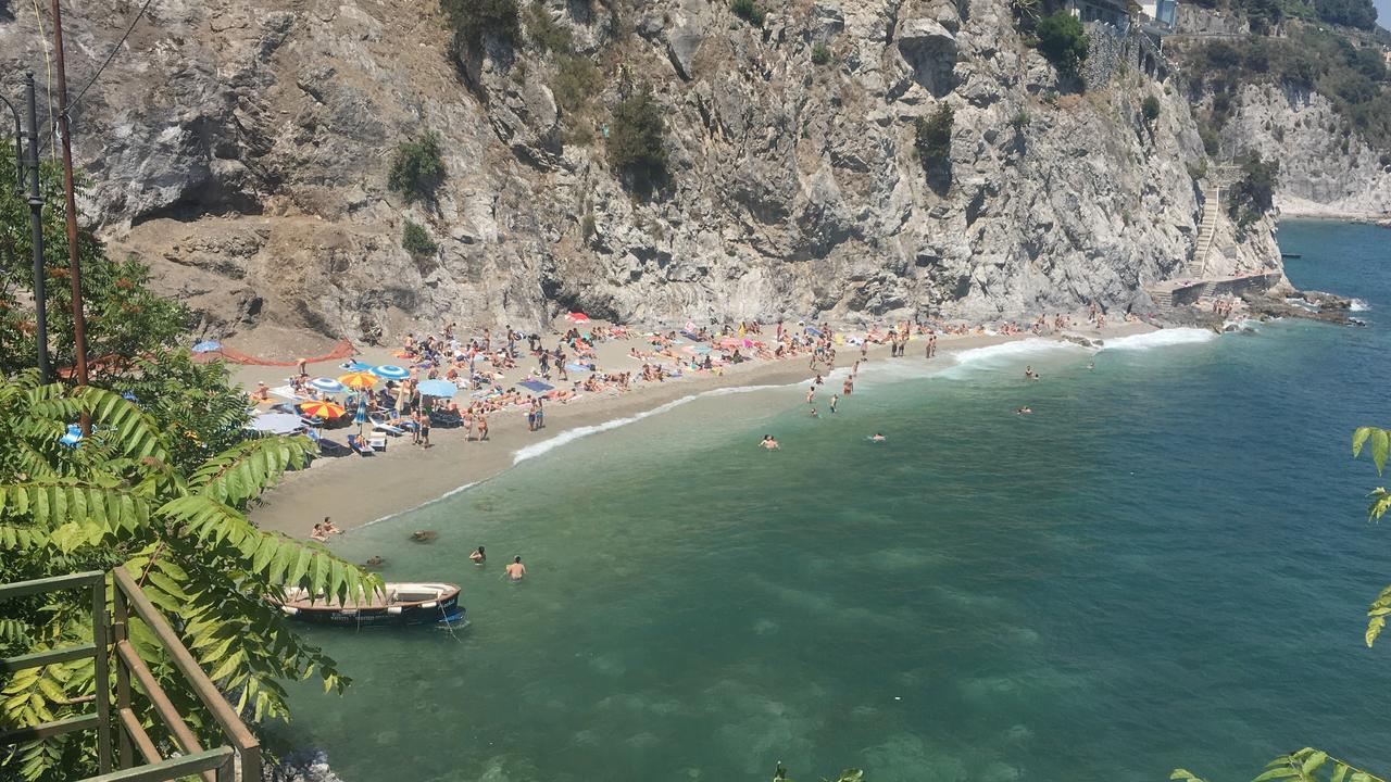 B&B Katerine Salerno Dış mekan fotoğraf